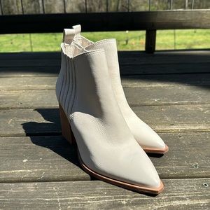 Vince Camuto White ankle booties. Size 10.